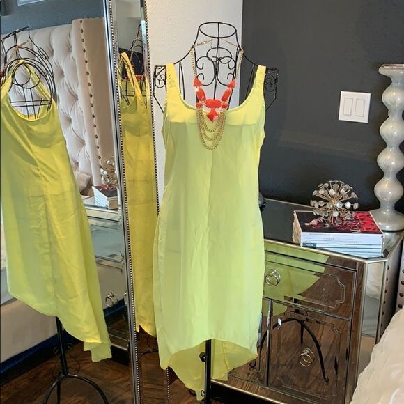 Neon yellow, low back dress coverup size M - Picture 2 of 5